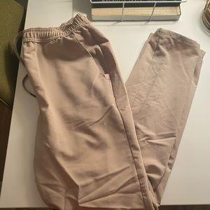 BNWOT Jaanuu Scrub Bottoms Size S Tan